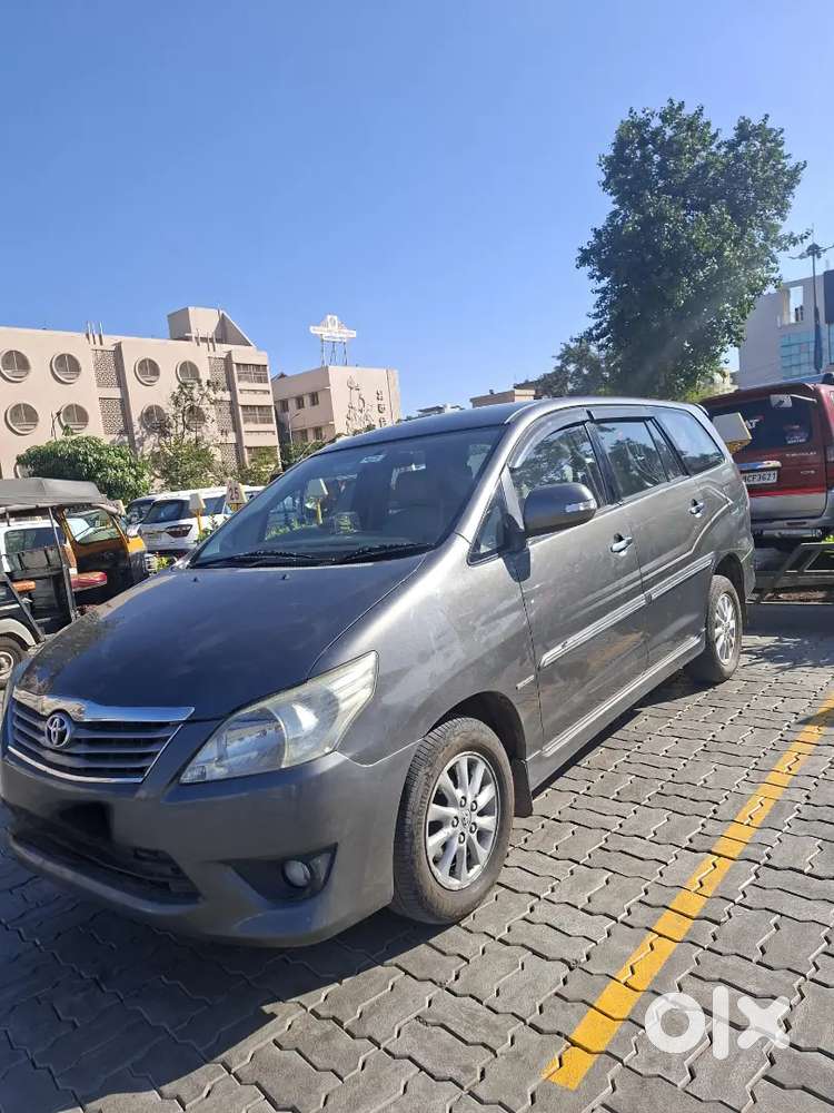 Toyota Innova 2012 Diesel 158000 Km Driven