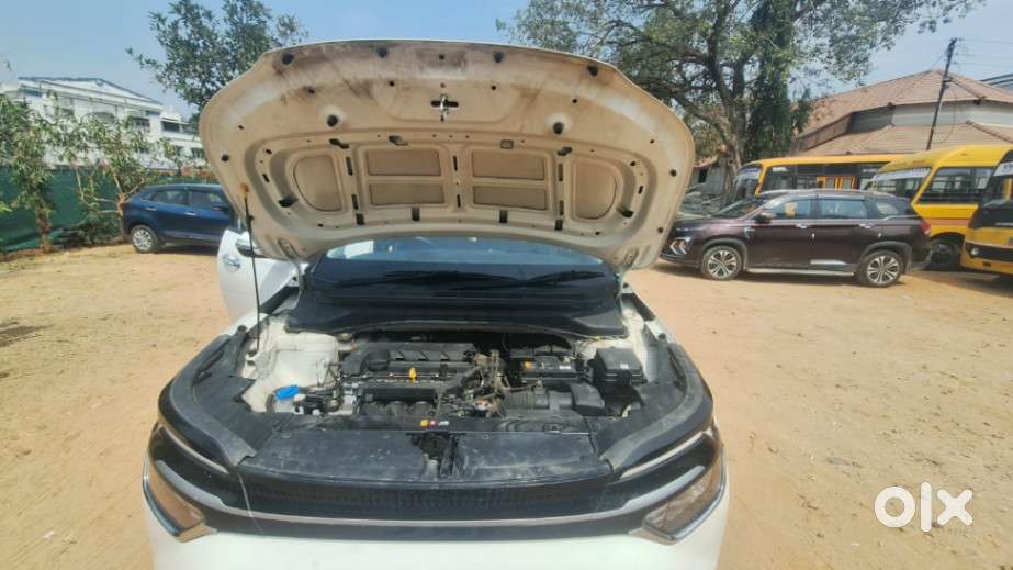 Kia Carens 1.5 Premium 7 Str, 2023, Petrol