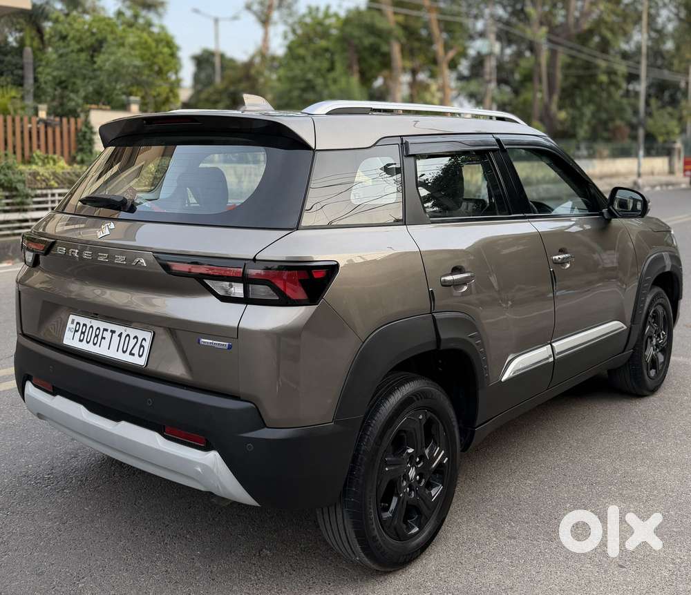Maruti Suzuki Brezza 1.5 Zxi At Smart Hybrid, 2025, Petrol