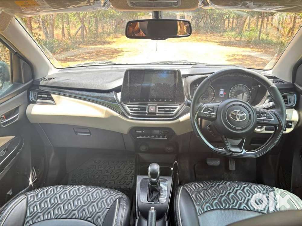 Toyota Glanza 1.2 V Amt, 2023, Petrol