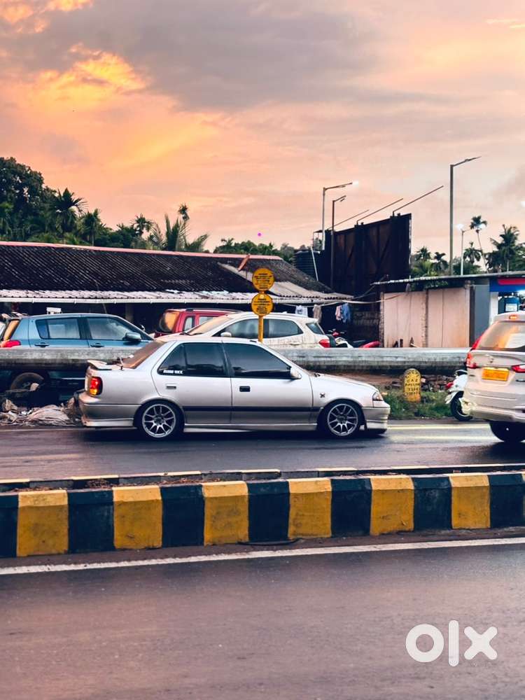 Maruti Suzuki Esteem 2004