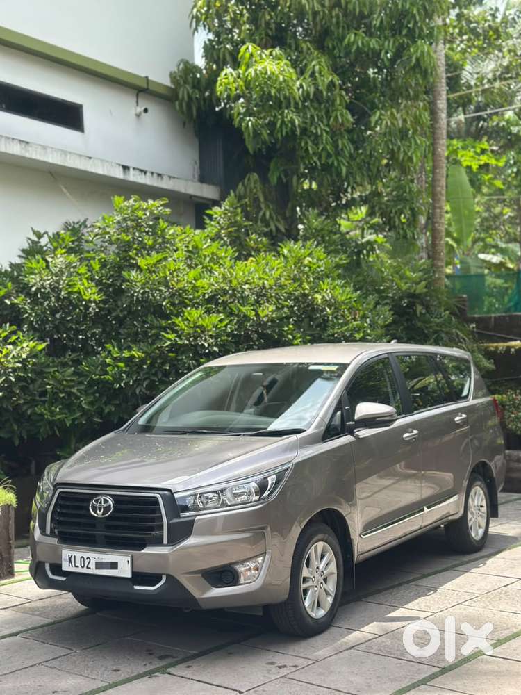 Toyota Innova Crysta 2.4 G Plus Mt 7 Str, 2024, Diesel