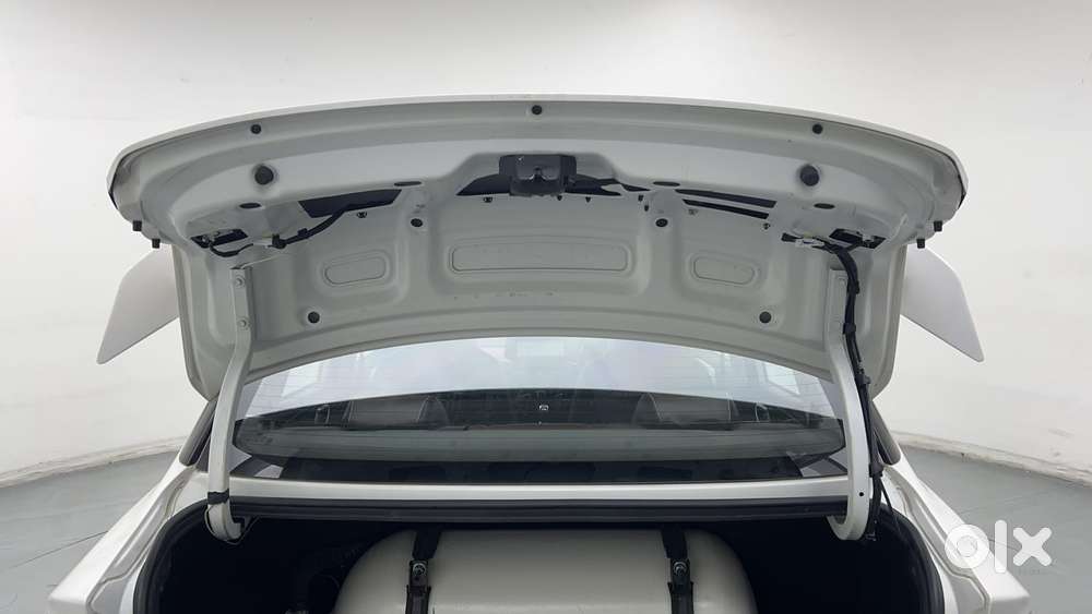 Hyundai Aura 1.2 Sx Cng, 2024, Cng & Hybrids