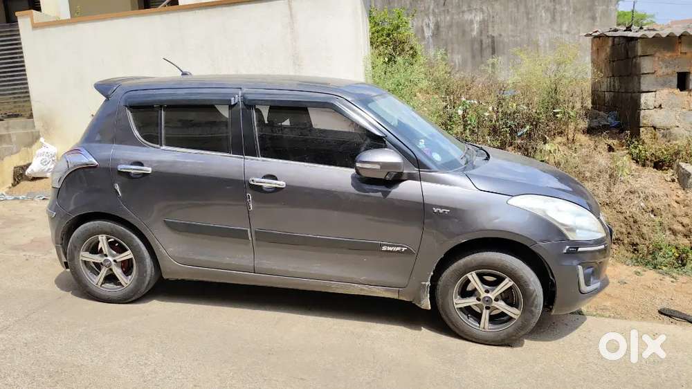Maruti Suzuki New-gen Swift 2017 Petrol 90000 Km Driven