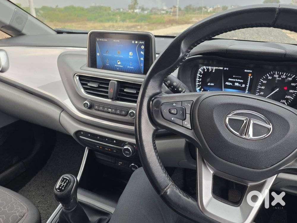 Tata Altroz Xz, 2020, Petrol