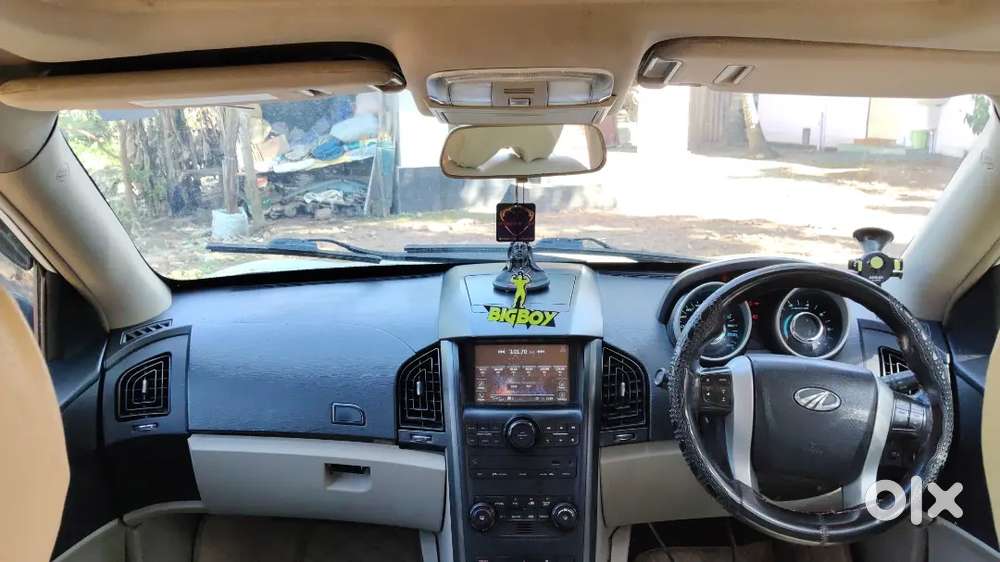 Mahindra Xuv500 W10 | 2015 | Dl Registered | 90k Km | 2nd Owner | ₹3.9