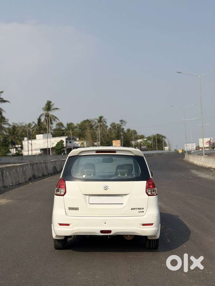 Maruti Suzuki Ertiga Vdi Shvs, 2013, Diesel