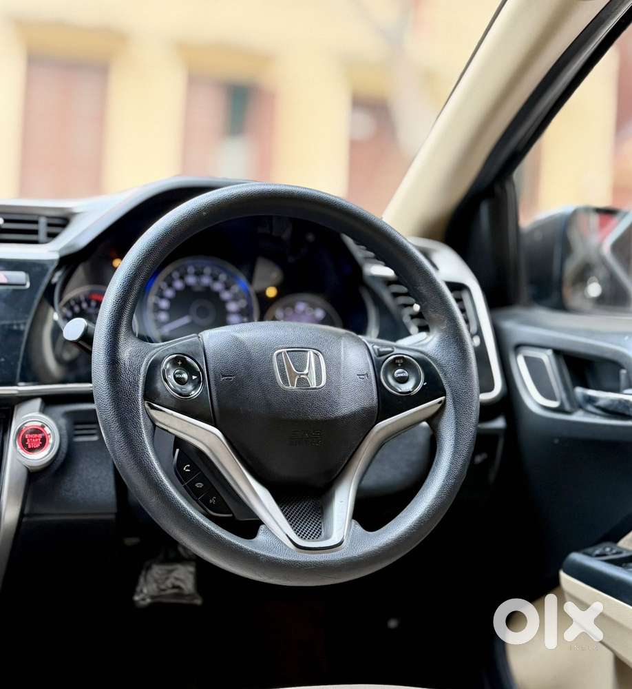 Honda City 1.5 V 4th Gen I-vtec Mt, 2017, Petrol