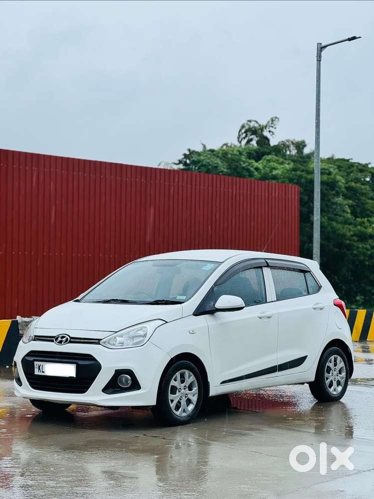 Hyundai Grand I10 Magna O At Petrol, 2016, Petrol
