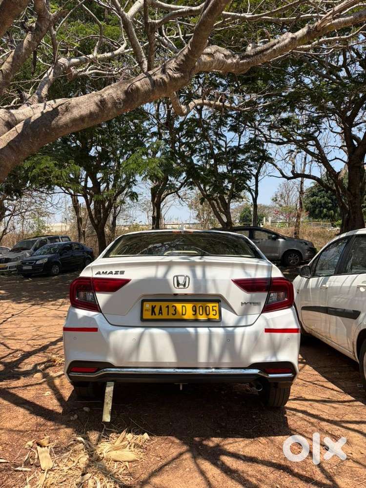 Honda Amaze 2024 Petrol Well Maintained