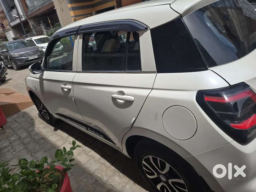 Maruti Suzuki Swift 2025 Petrol 14000 Km Driven