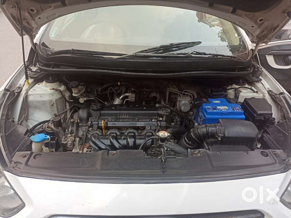 Hyundai Verna Vtvt 1.6 Sx, 2013, Petrol