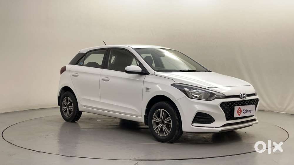 Hyundai Elite I20 1.2magna Executive At, 2018, Petrol