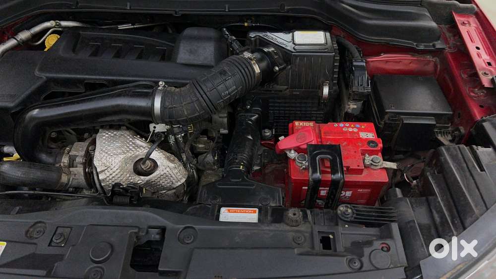 Mahindra Xuv300 W8 (o) 1.5 Diesel Amt Dual Tone, 2021, Diesel