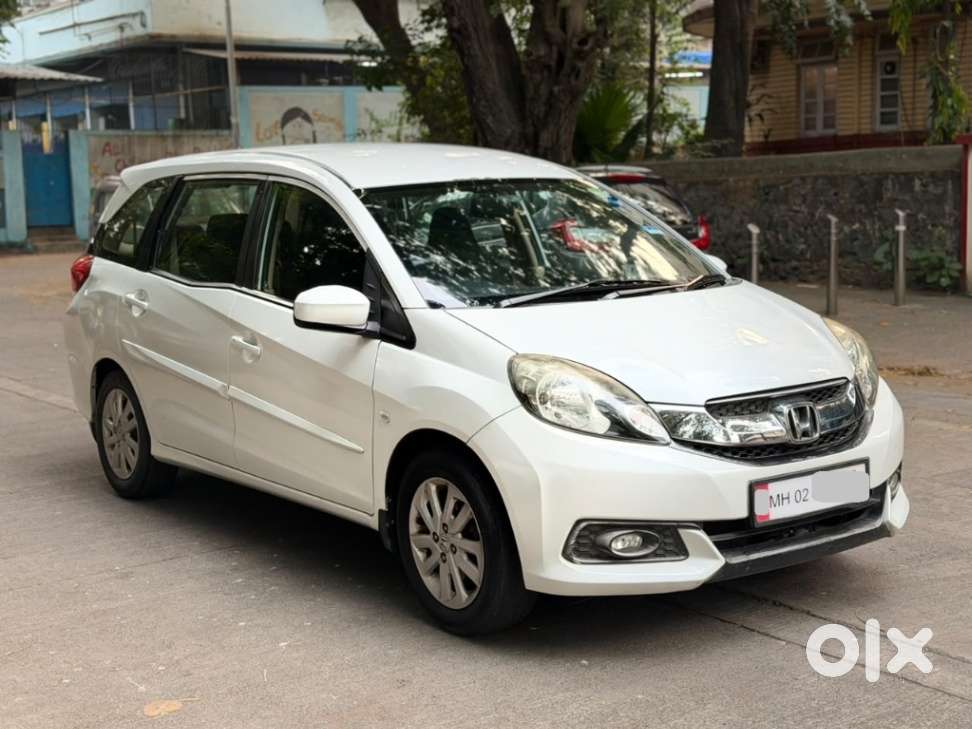 Honda Mobilio 1.5 V I-vtec, 2015, Cng & Hybrids
