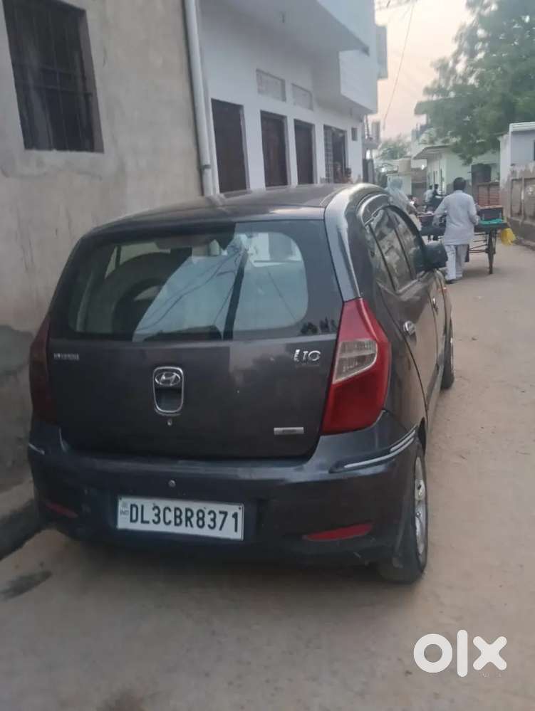 गुड कंडीशन गाड़ी है 1 ₹ का भी खर्चा नहीं है जिसे लेनी है वो मैसेज करें