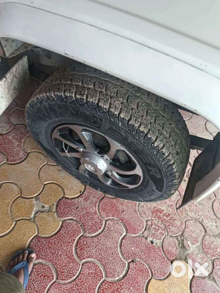 Mahindra Bolero Slx 2013
