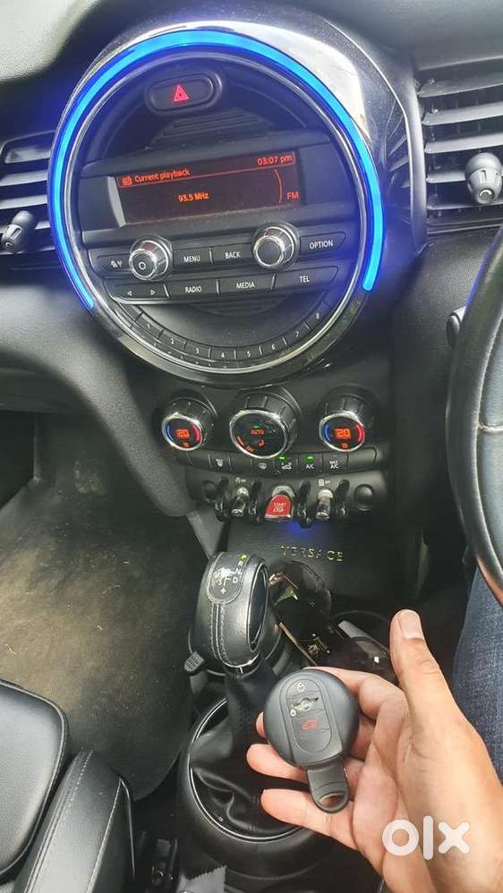 Mini Cooper 5 Door 2016 Diesel 35000 Km Driven