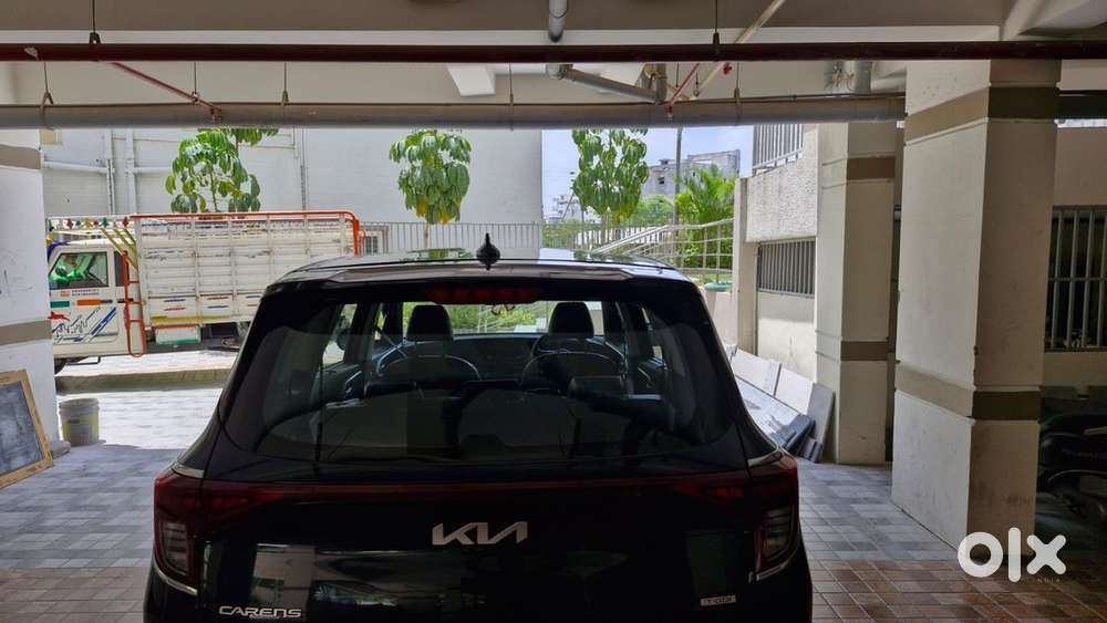 Kia Carens Petrol 2024