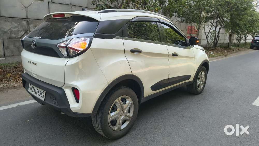 Tata Nexon 1.5 Revotorq Xma Amt (s), 2021, Petrol