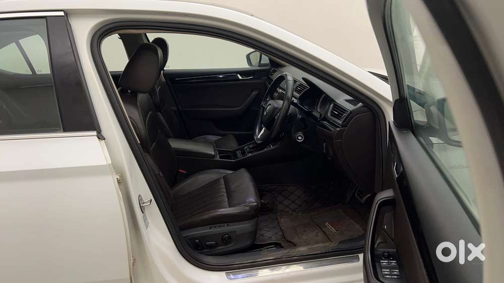 Skoda Superb Lk 1.8 Tsi At, 2019, Petrol