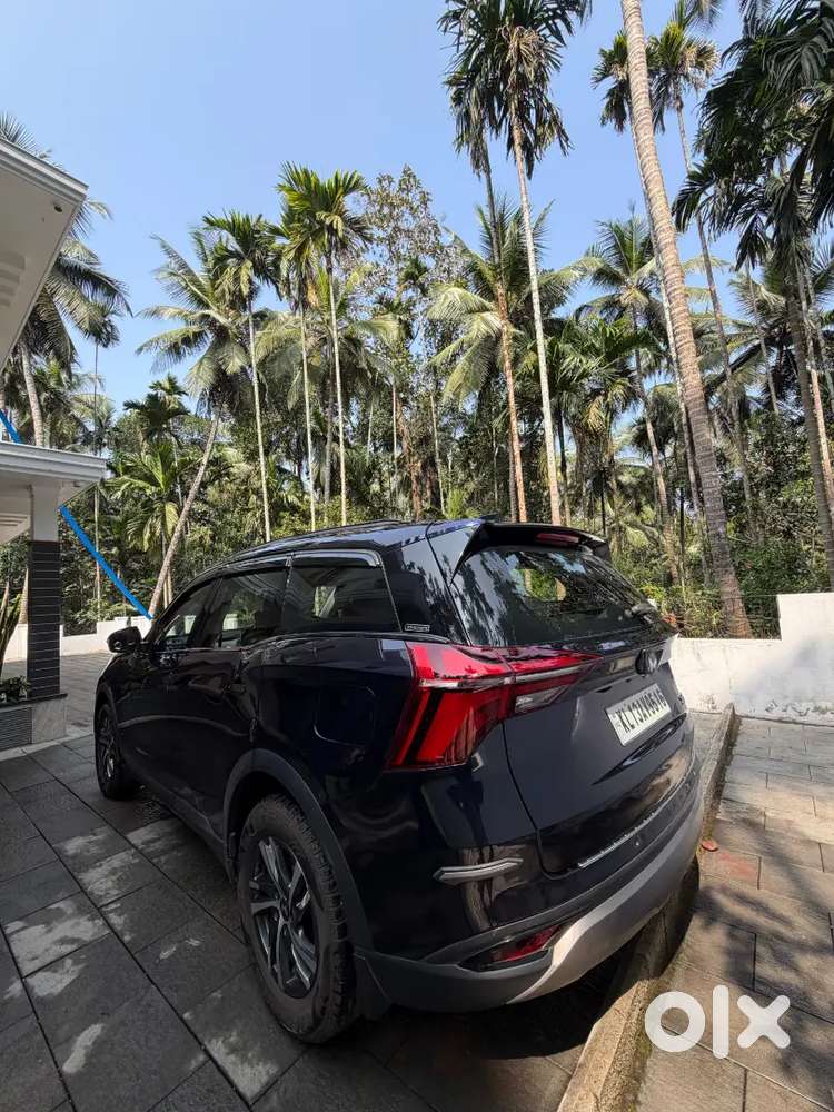 Mahindra Xuv700 2023 Diesel 85000 Km Driven
