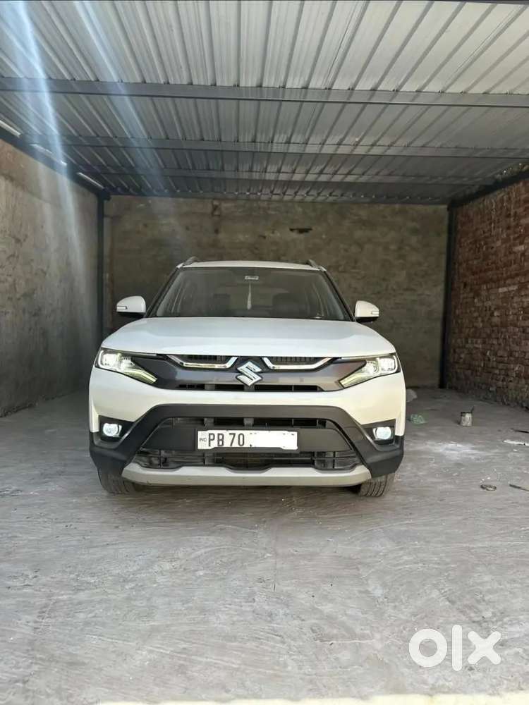 2022 Breeza Zxi Smart Hybrid