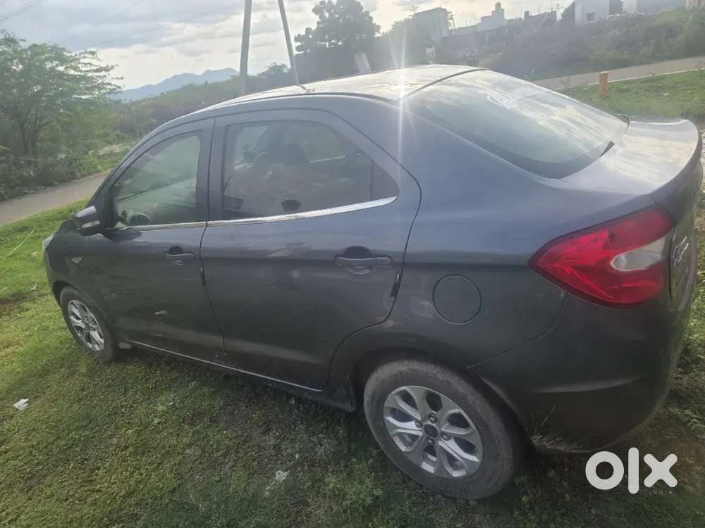 Ford Aspire Titanium Blu 2016