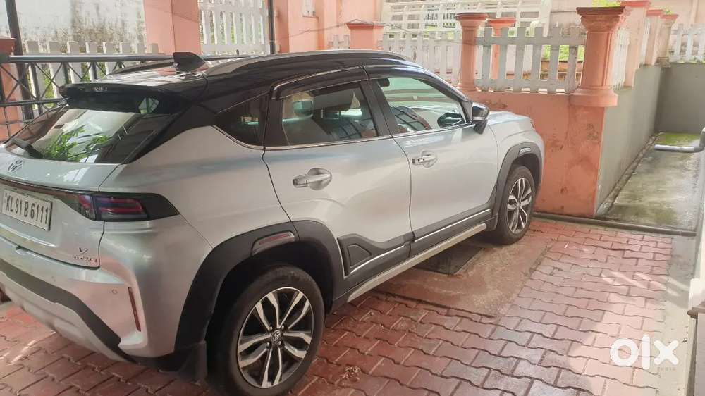 Toyota Urban Cruiser Taisor 2024 Dual Tone