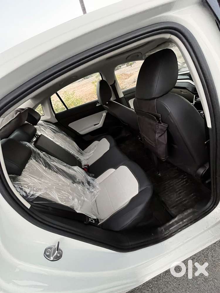 Volkswagen Virtus Petrol 2023