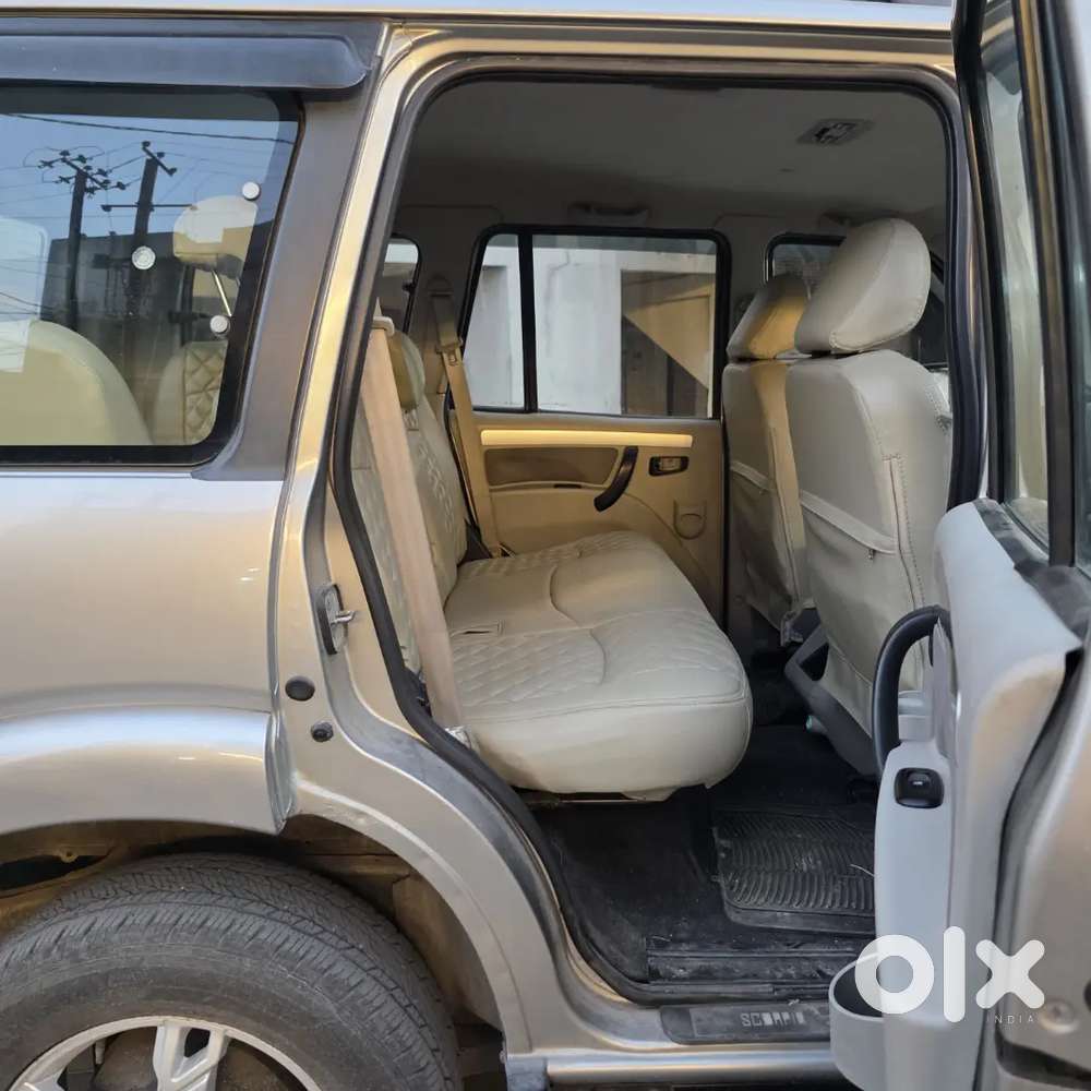 Mahindra Scorpio S10 Micro Hybrid 2015 Top Model.