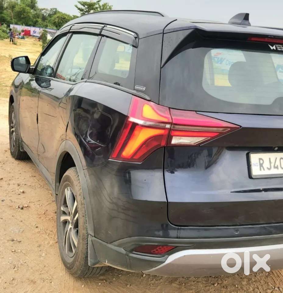Mahindra Xuv700 2.2 Ax 5 Diesel At Str, 2022, Diesel