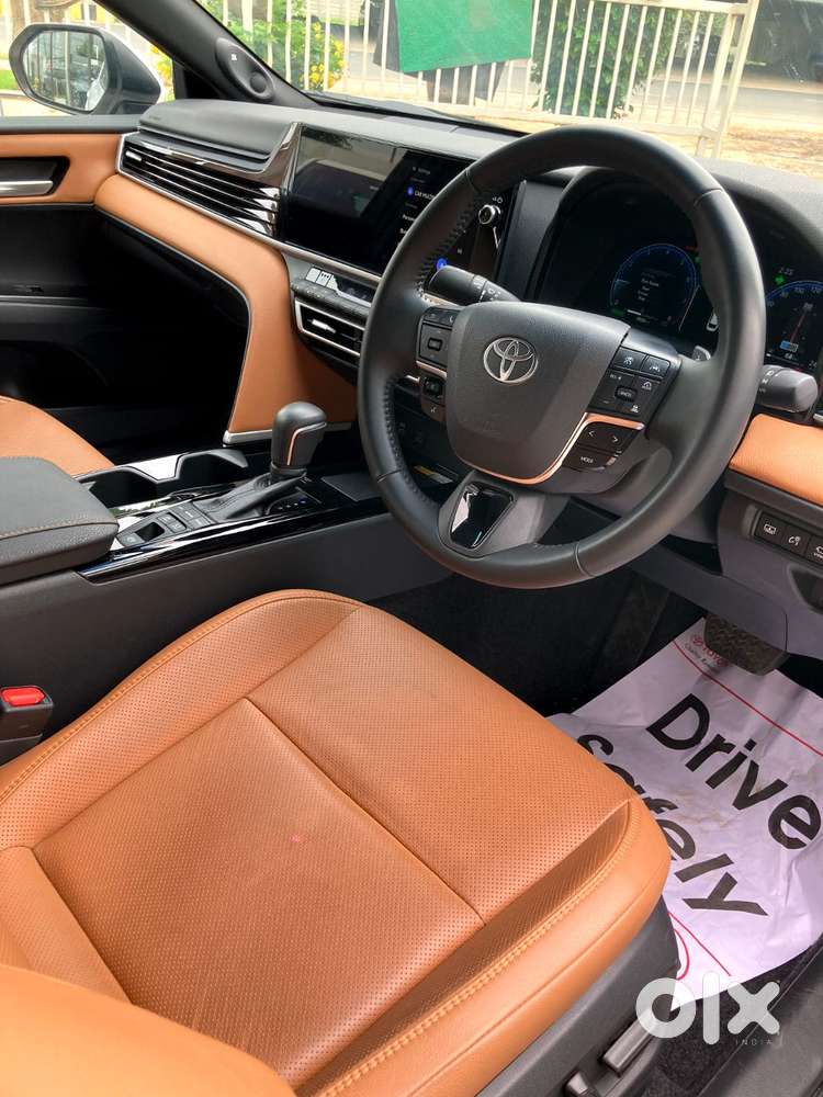 Toyota Camry 2.5l Automatic, 2025, Petrol