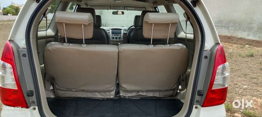 Toyota Innova 2.5 G (diesel) 8 Seater, 2014, Diesel