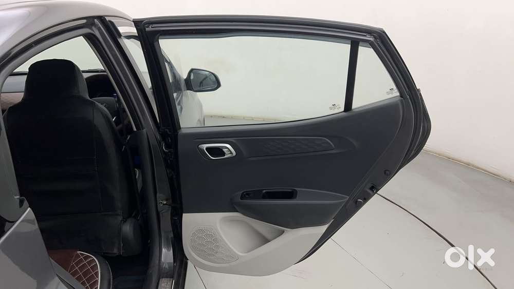 Hyundai Aura 1.2 Sx Cng, 2023, Cng & Hybrids