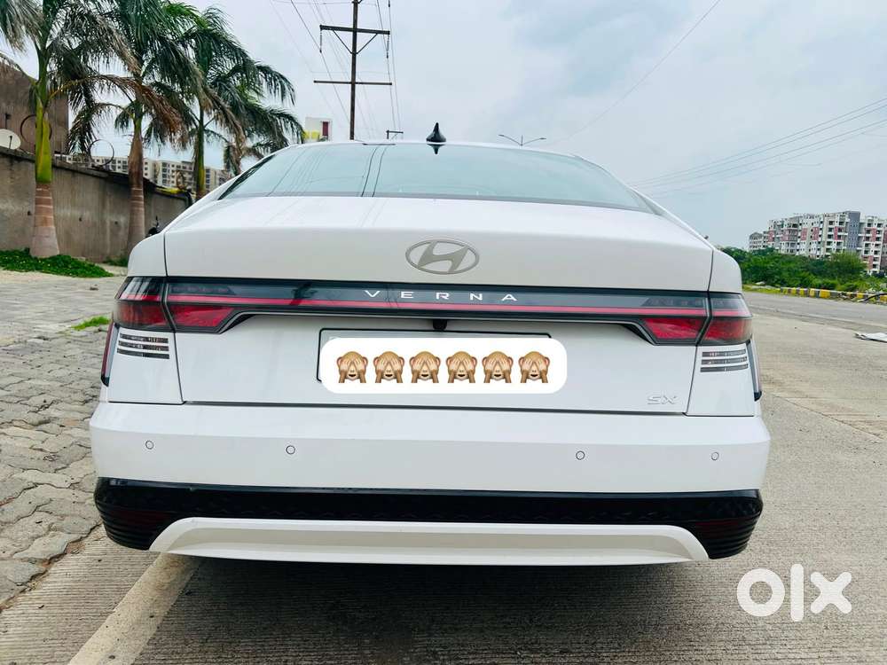 Hyundai Verna 1.5 Mpi Mt Sx (o), 2024, Petrol