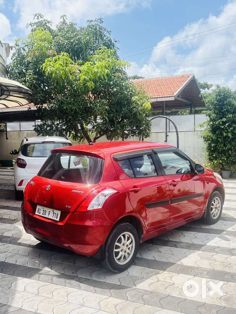 Maruti Suzuki Swift Vxi Optional, 2013, Petrol