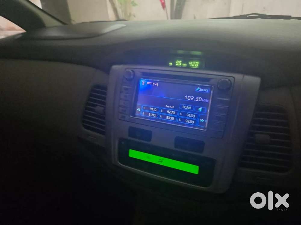 Toyota Innova 2.5 Vx 7 Seater Bs Iv, 2013, Diesel