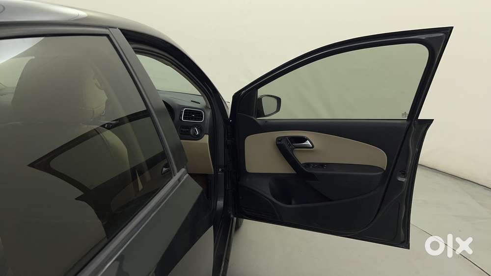 Volkswagen Polo 2009-2013 Petrol Highline 1.2l, 2016, Petrol