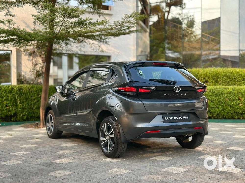 Tata Altroz 1.2 Xza Plus, 2023, Petrol