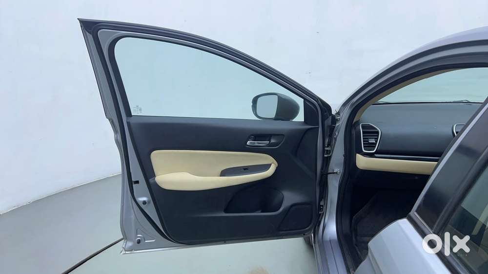 Honda City I-vtec V, 2023, Petrol