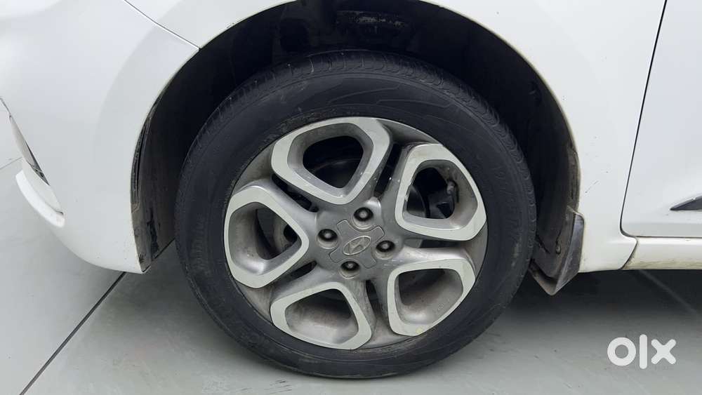 Hyundai Elite I20 1.2 Asta (o) Cvt, 2019, Petrol