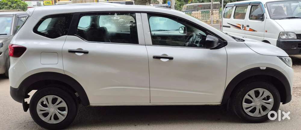 Renault Triber Rxl, 2023, Petrol