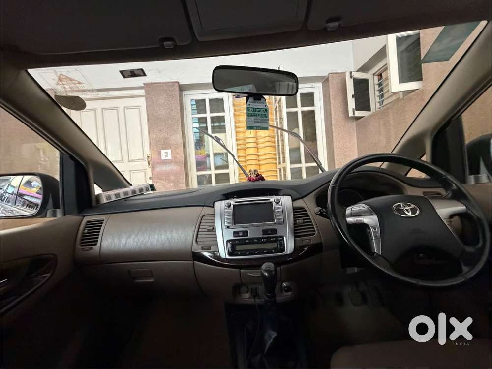 2015 Toyota Innova 2.5 Vx Diesel Manual 8-seater - Good Condition