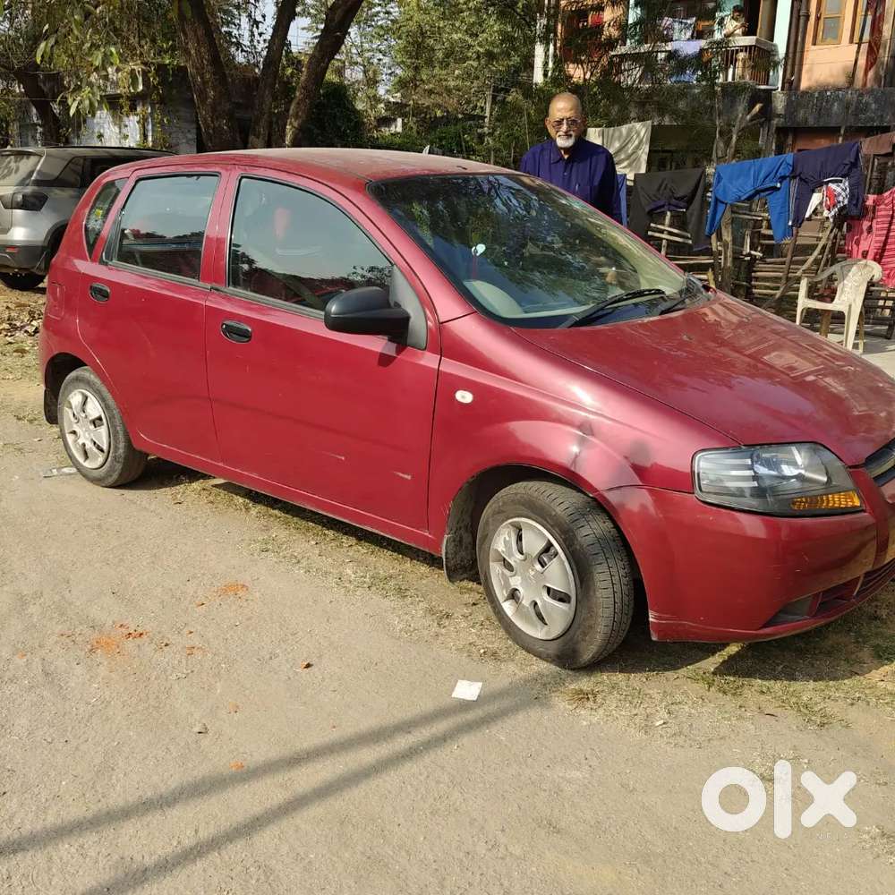 Chevrolet Aveo 2012 Petrol 80000 Km Driven