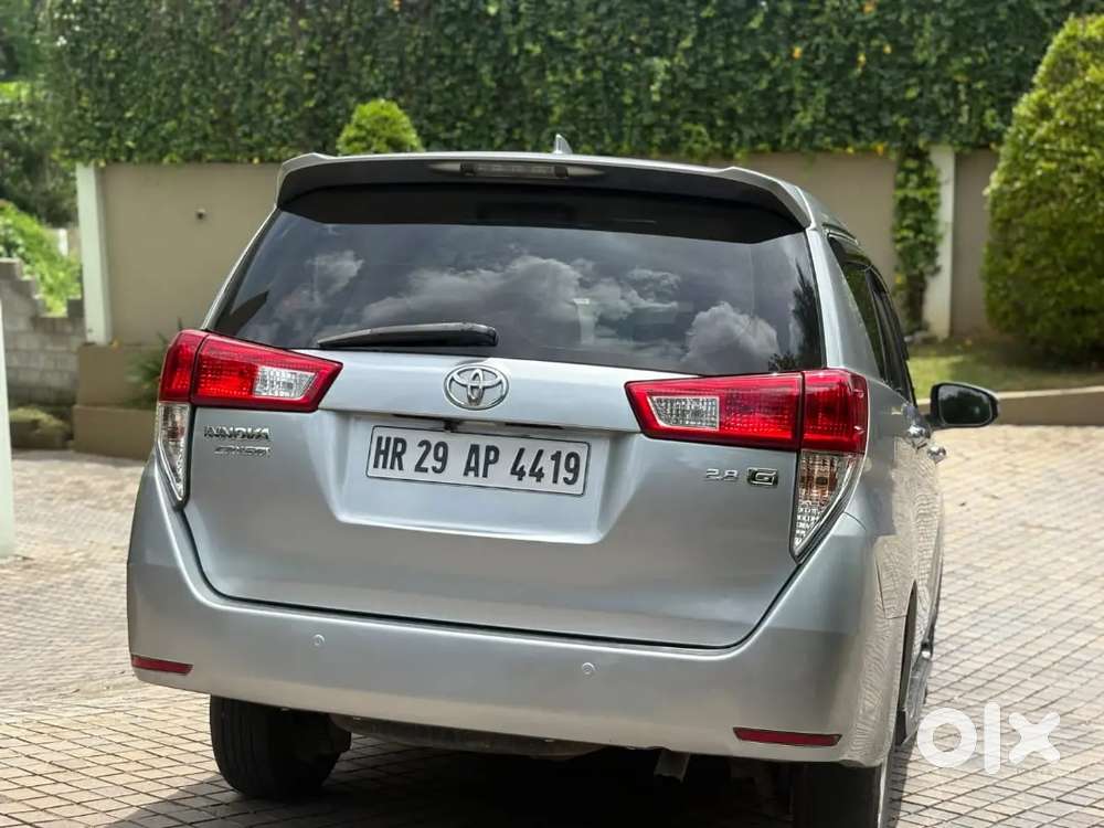 Innova Crysta 2.8g Automatic