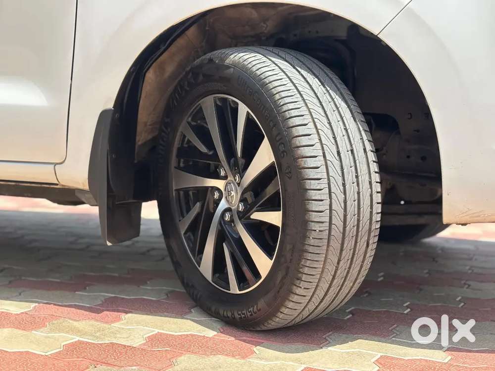 Toyota Innova Crysta 2.4 Z 2022 Diesel Mt