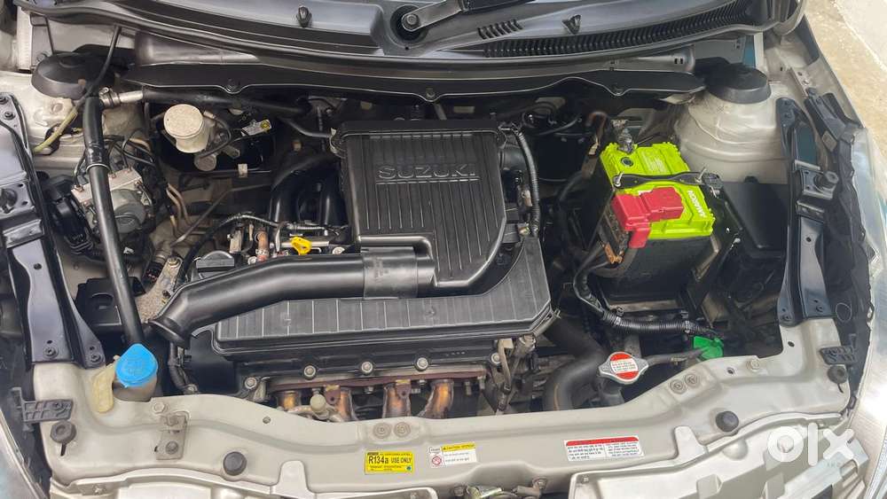 Maruti Suzuki Swift Vxi + Manual, 2016, Petrol
