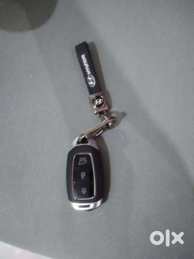 Hyundai Venue 2020 Petrol Well Maintained
