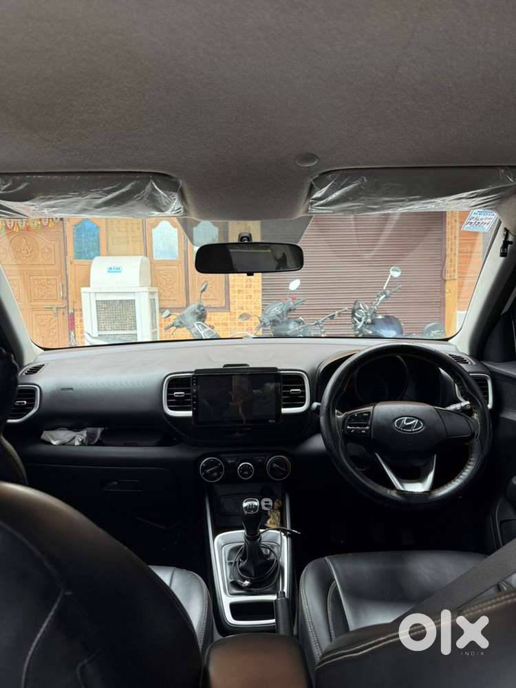 Hyundai Venue Petrol 2021